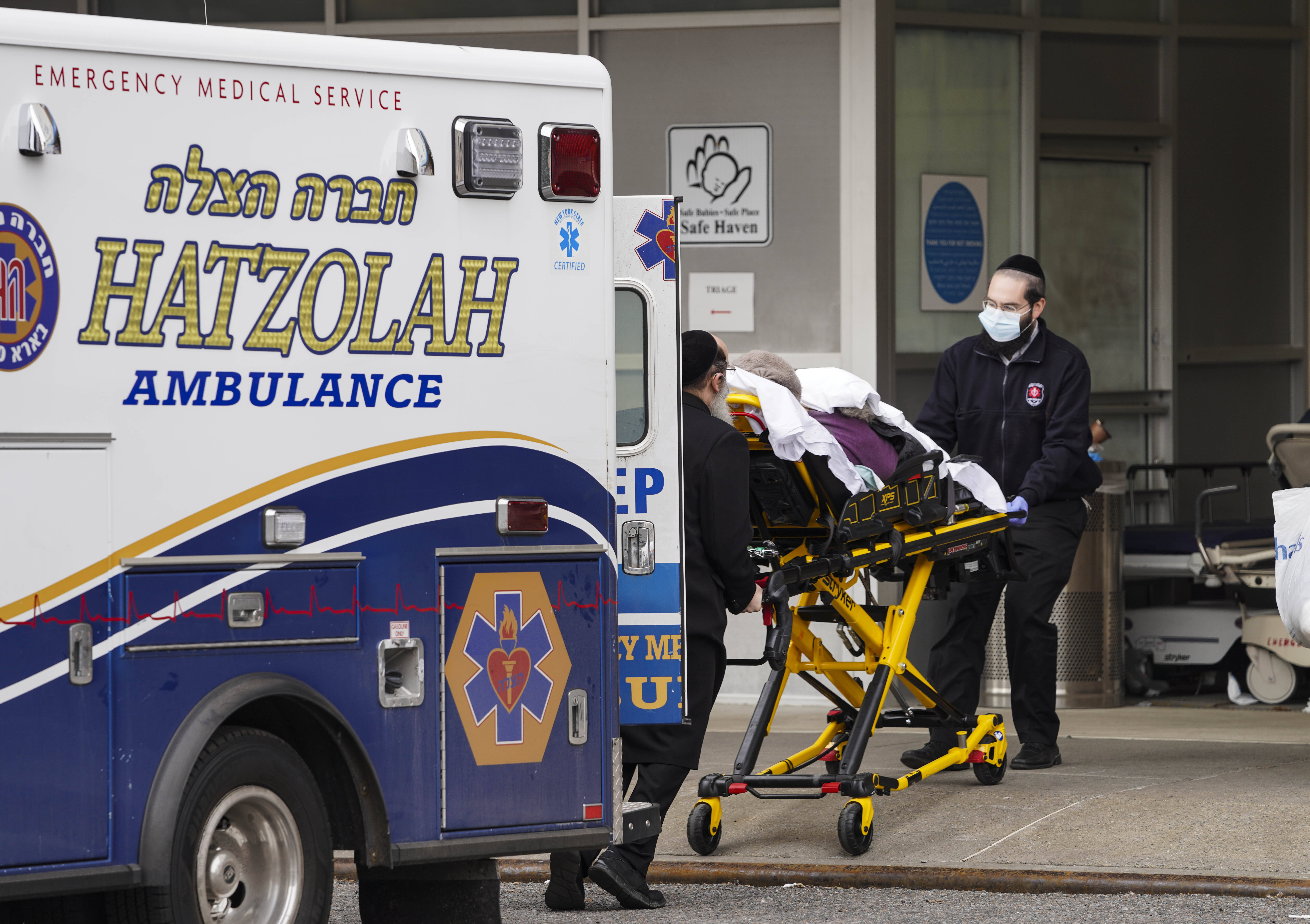 美国确诊超157万︰(美国确诊超2554万)-第1张图片